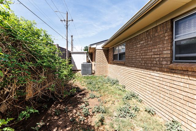 7920 Albany Avenue, Lubbock, TX 79424