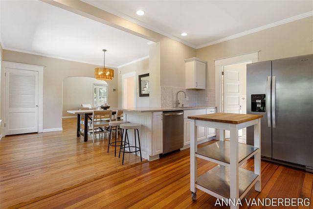 31 W 28th Street, Holland, MI 49423