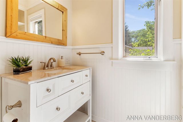 31 W 28th Street, Holland, MI 49423