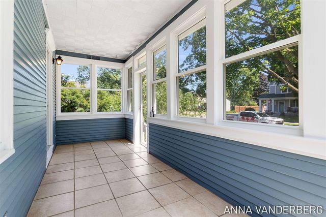 31 W 28th Street, Holland, MI 49423