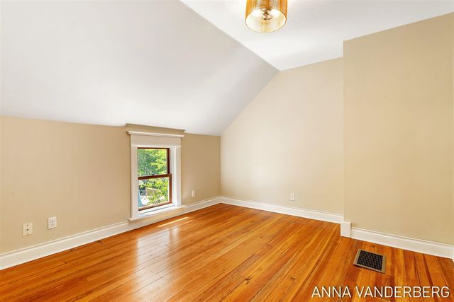 31 W 28th Street, Holland, MI 49423