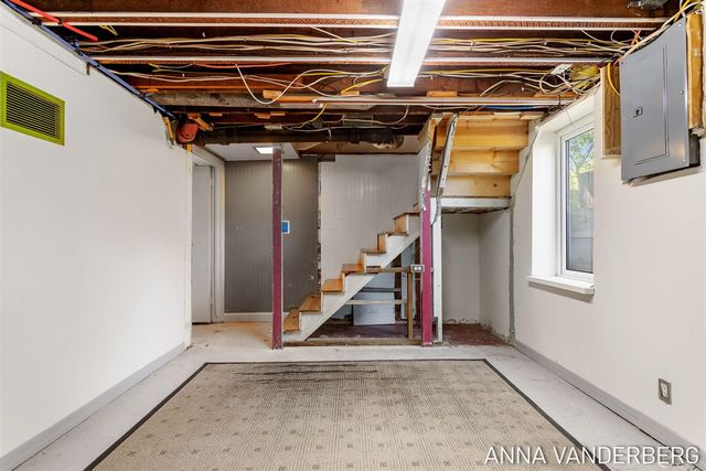 31 W 28th Street, Holland, MI 49423