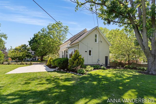 31 W 28th Street, Holland, MI 49423