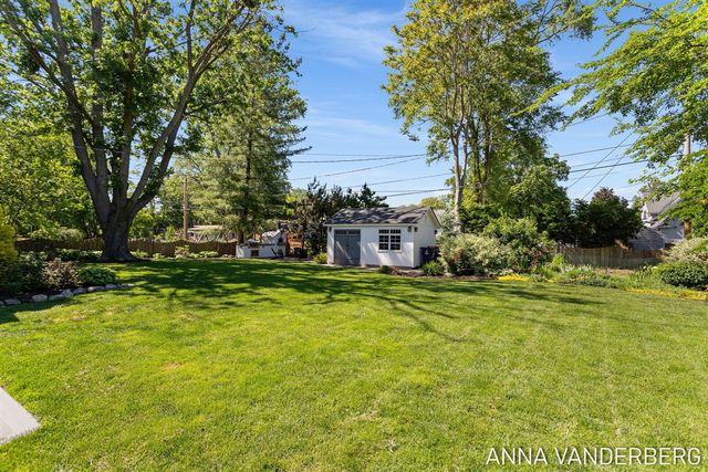 31 W 28th Street, Holland, MI 49423
