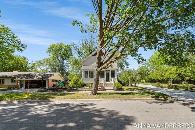 31 W 28th Street, Holland, MI 49423