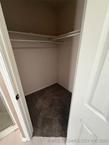 3801 W Hartford Street, Broken Arrow, OK 74012