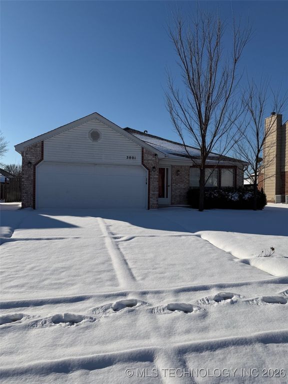 3801 W Hartford Street, Broken Arrow, OK 74012