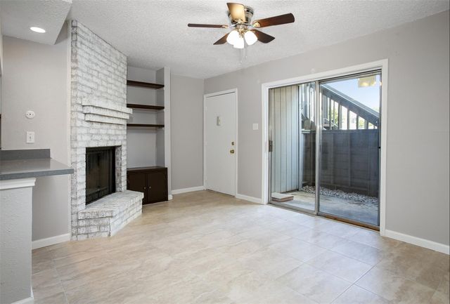 260 El Dorado Boulevard 2407, Houston, TX 77598