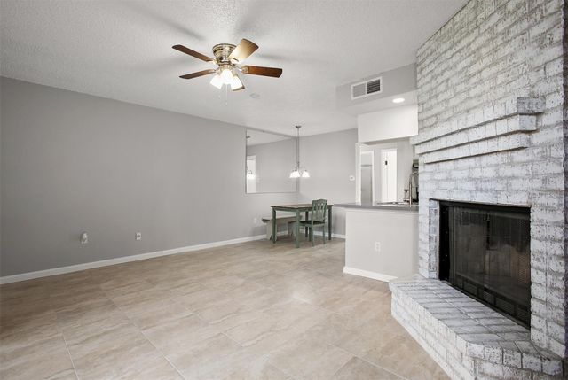 260 El Dorado Boulevard 2407, Houston, TX 77598