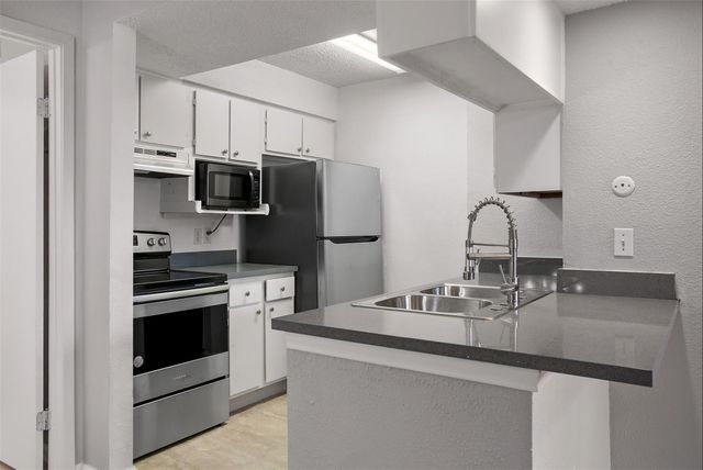 260 El Dorado Boulevard 2407, Houston, TX 77598