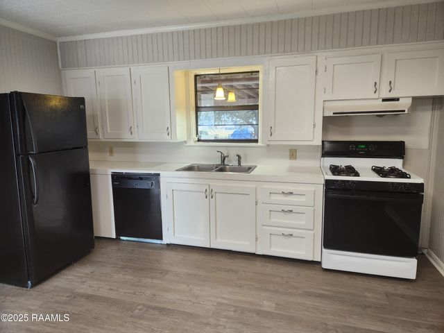 1207 Robert Street, Rayne, LA 70578