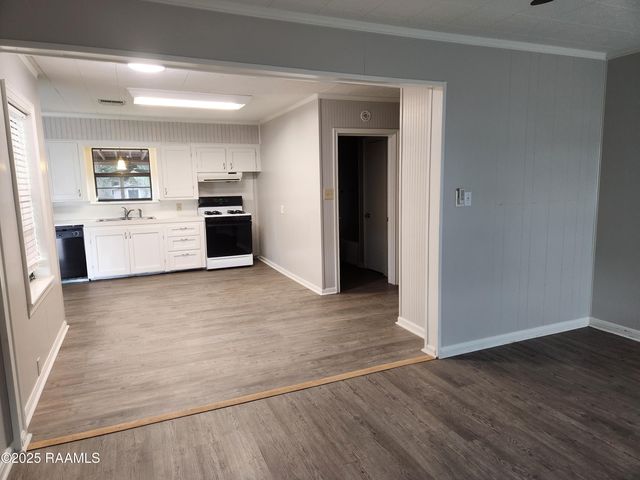 1207 Robert Street, Rayne, LA 70578