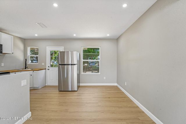 547 W 49TH Street, Jacksonville, FL 32208