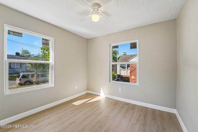 547 W 49TH Street, Jacksonville, FL 32208