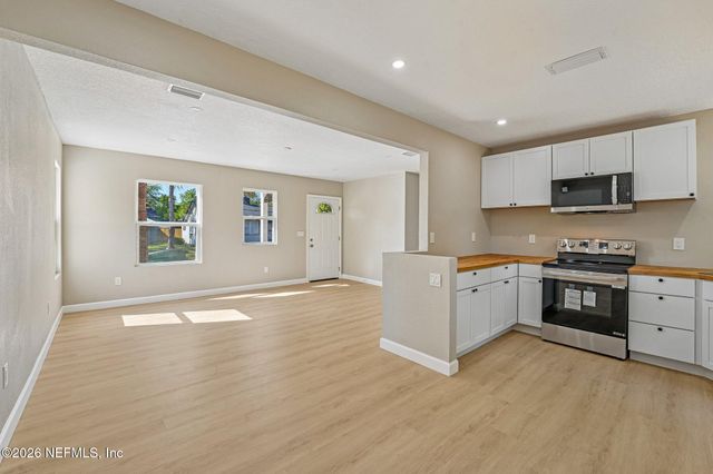 547 W 49TH Street, Jacksonville, FL 32208