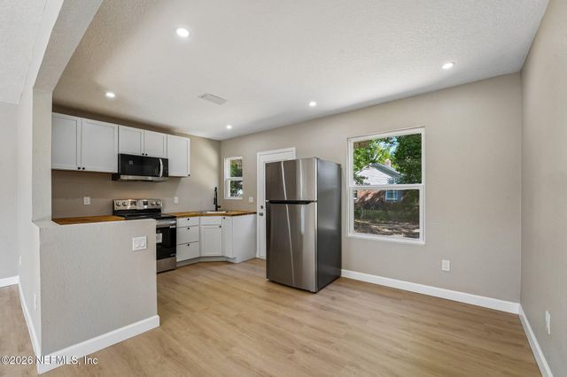 547 W 49TH Street, Jacksonville, FL 32208