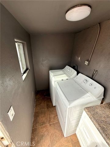 732 James, Pomona, CA 91767