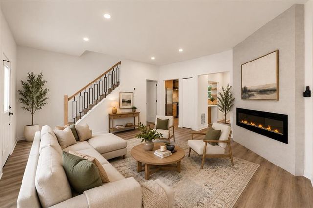 1105 Wedgewood Way, Atlanta, GA 30350