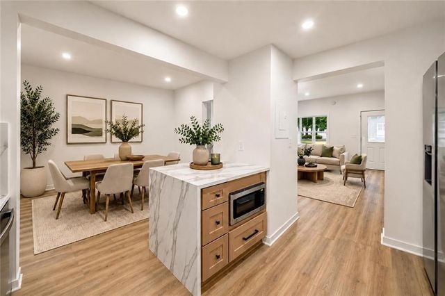 1105 Wedgewood Way, Atlanta, GA 30350