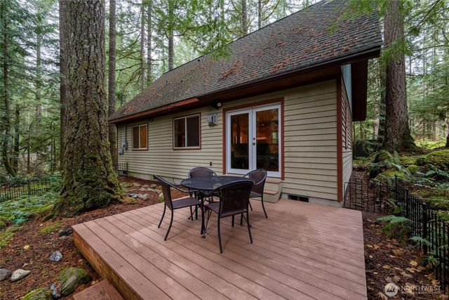 7480 Glacier Springs Drive, Deming, WA 98244
