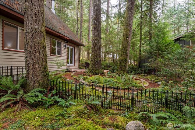 7480 Glacier Springs Drive, Deming, WA 98244