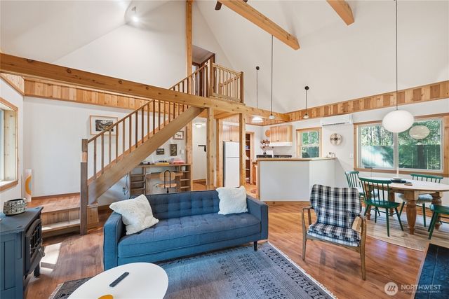 7480 Glacier Springs Drive, Deming, WA 98244