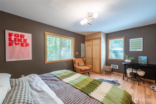 7480 Glacier Springs Drive, Deming, WA 98244