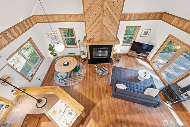7480 Glacier Springs Drive, Deming, WA 98244