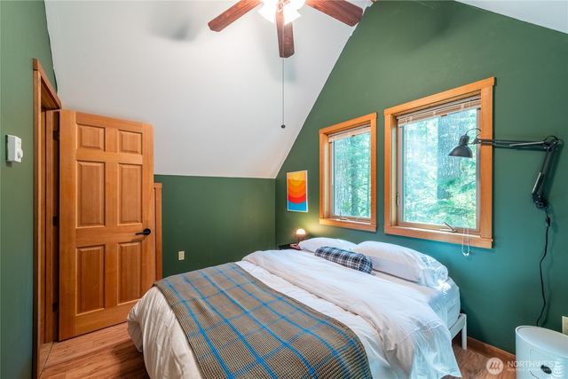 7480 Glacier Springs Drive, Deming, WA 98244