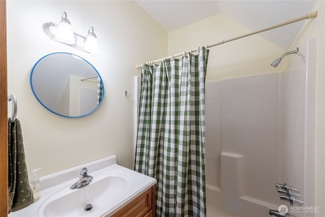 7480 Glacier Springs Drive, Deming, WA 98244