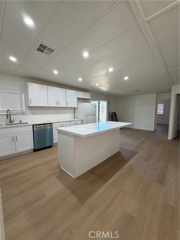 16274 Vasquez Canyon Road 52, Canyon Country (santa Clarita), CA 91351