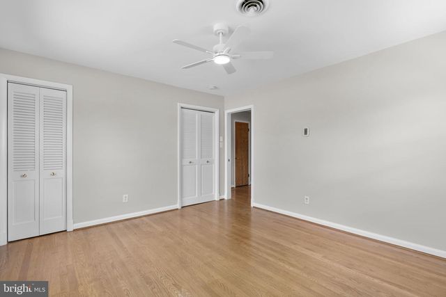 18015 MUNCASTER RD, Rockville, MD 20855