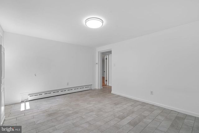 18015 MUNCASTER RD, Rockville, MD 20855