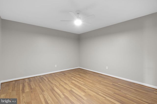 18015 MUNCASTER RD, Rockville, MD 20855