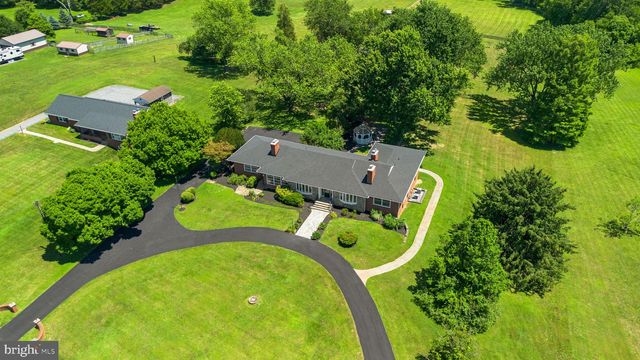18015 MUNCASTER RD, Rockville, MD 20855