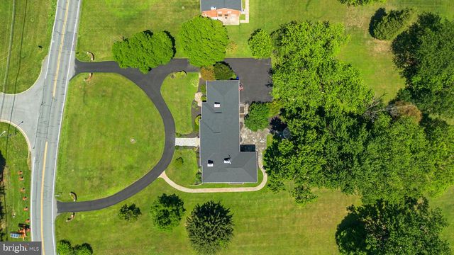 18015 MUNCASTER RD, Rockville, MD 20855