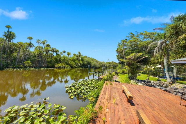 108 Carlisle Lane, Port St. Lucie, Port St Lucie, FL 34952