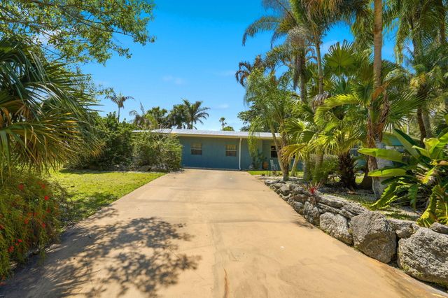 108 Carlisle Lane, Port St. Lucie, Port St Lucie, FL 34952