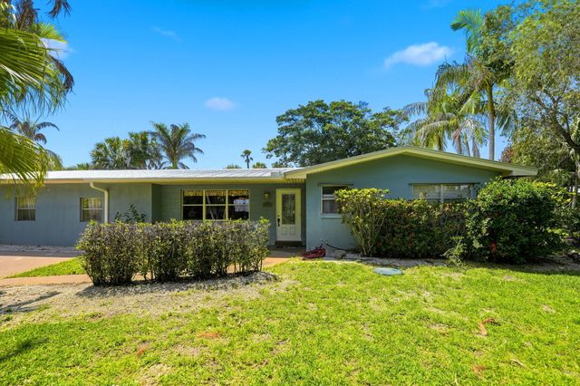 108 Carlisle Lane, Port St. Lucie, Port St Lucie, FL 34952
