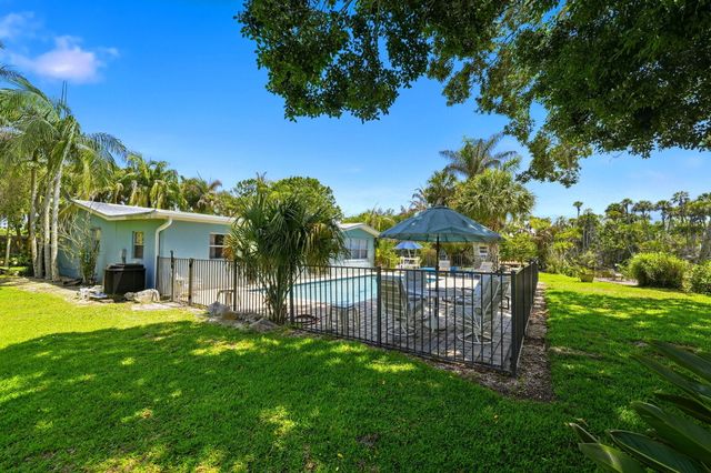 108 Carlisle Lane, Port St. Lucie, Port St Lucie, FL 34952