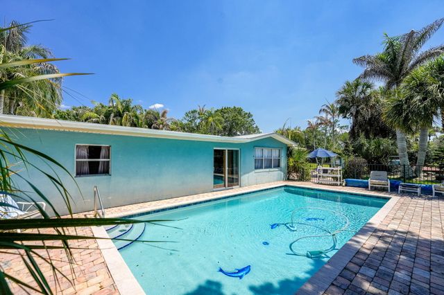 108 Carlisle Lane, Port St. Lucie, Port St Lucie, FL 34952