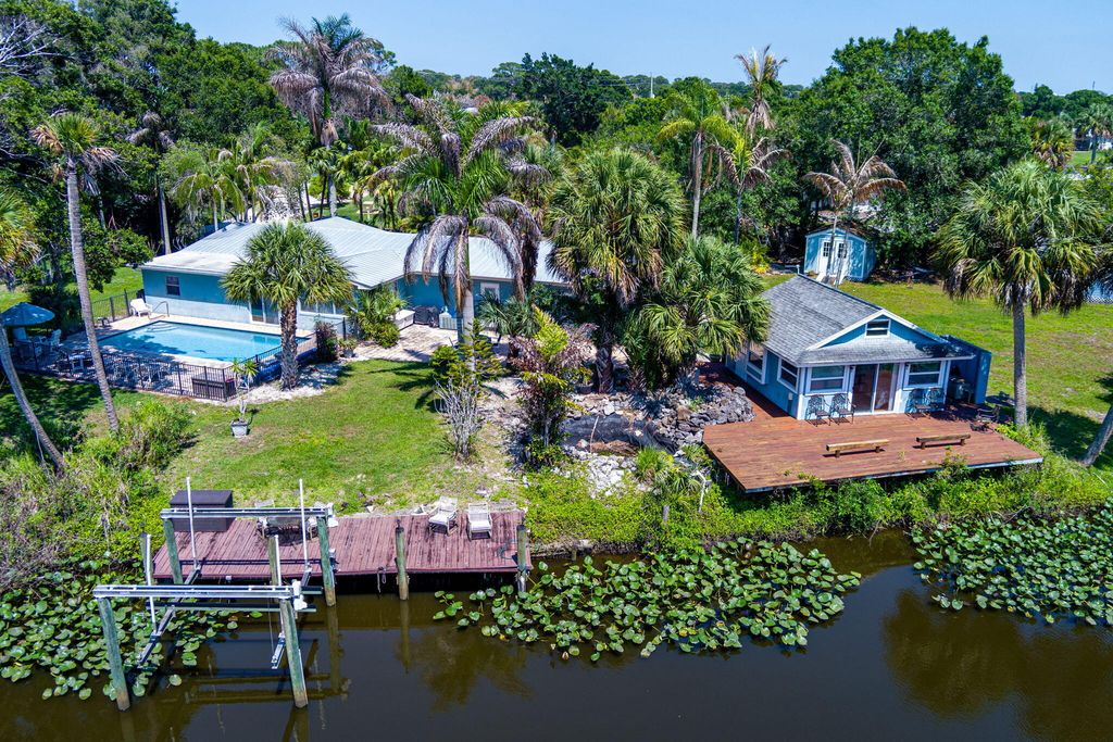 108 Carlisle Lane, Port St. Lucie, Port St Lucie, FL 34952