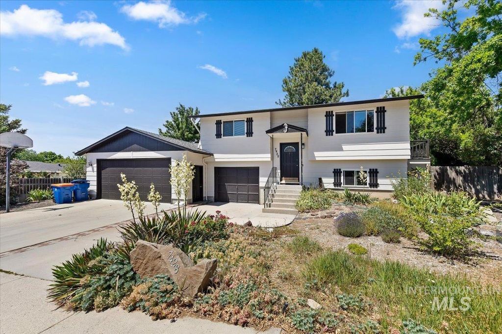 7428 W Snohomish St, Boise, ID 83709 photo 1