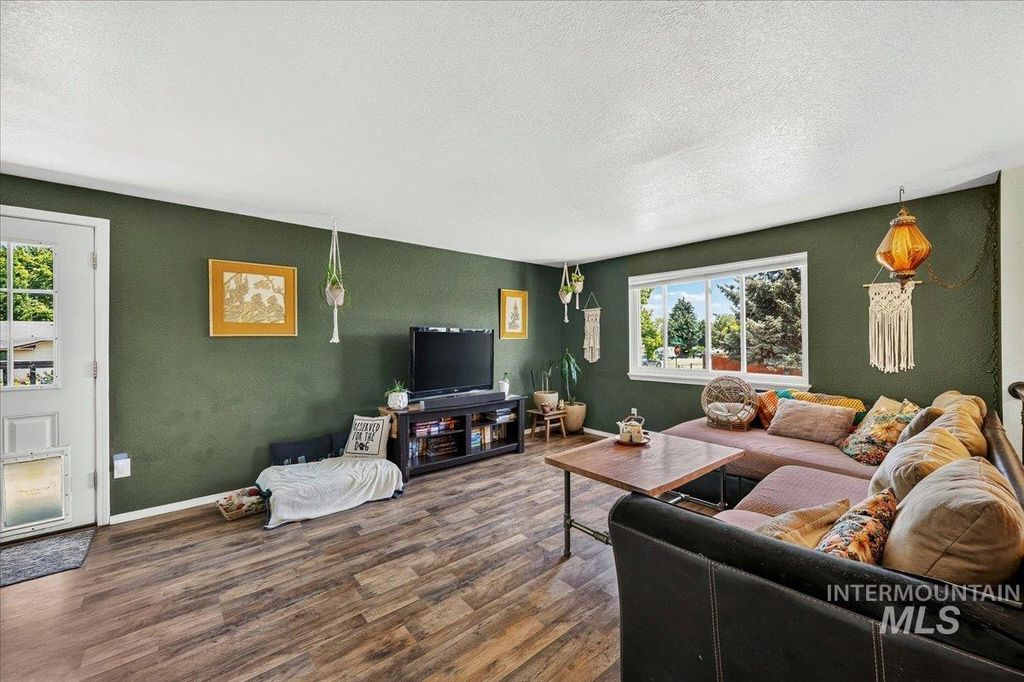 7428 W Snohomish St, Boise, ID 83709 photo 4