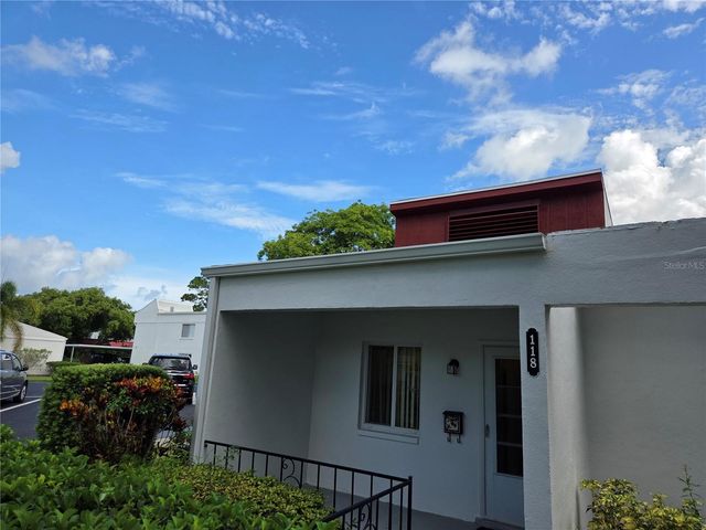 2060 MARILYN STREET 118, Clearwater, FL 33765