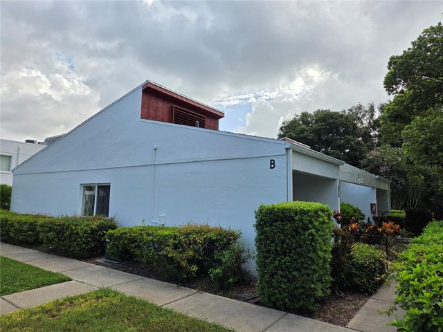 2060 MARILYN STREET 118, Clearwater, FL 33765