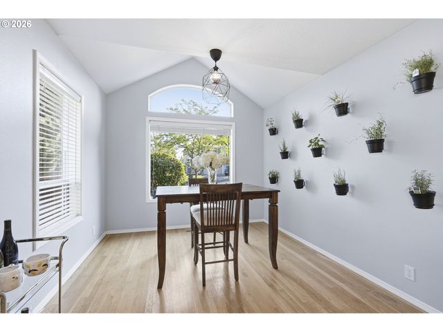 1433 BEGONIA Ave, Forest Grove, OR 97116