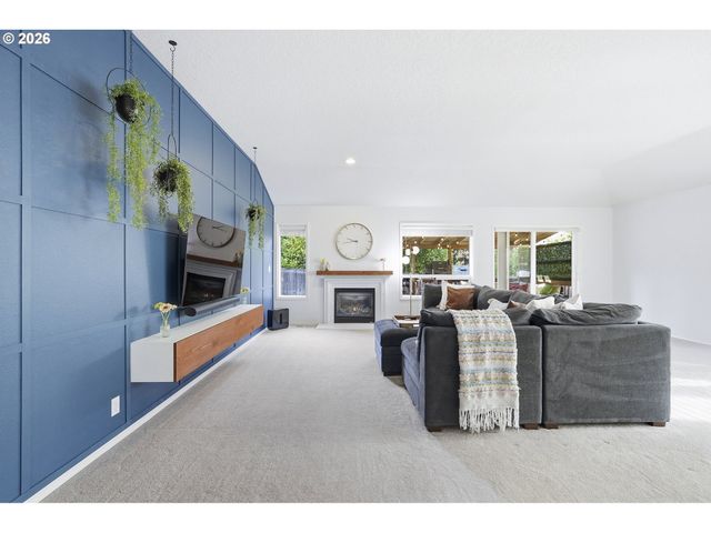 1433 BEGONIA Ave, Forest Grove, OR 97116