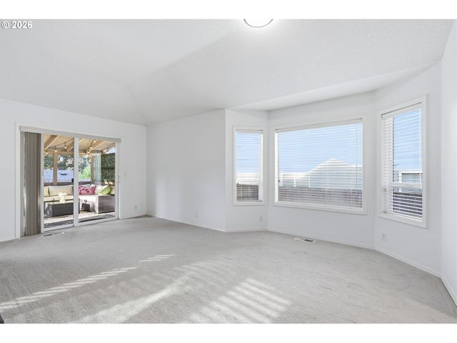 1433 BEGONIA Ave, Forest Grove, OR 97116