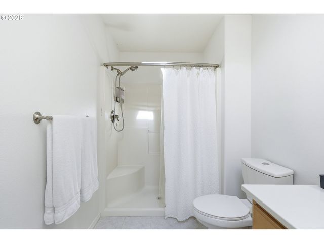 1433 BEGONIA Ave, Forest Grove, OR 97116